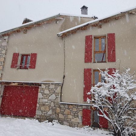 Maison De Montagne Dans Charmant Village Du Capcir Fontrabiouse Bagian luar foto